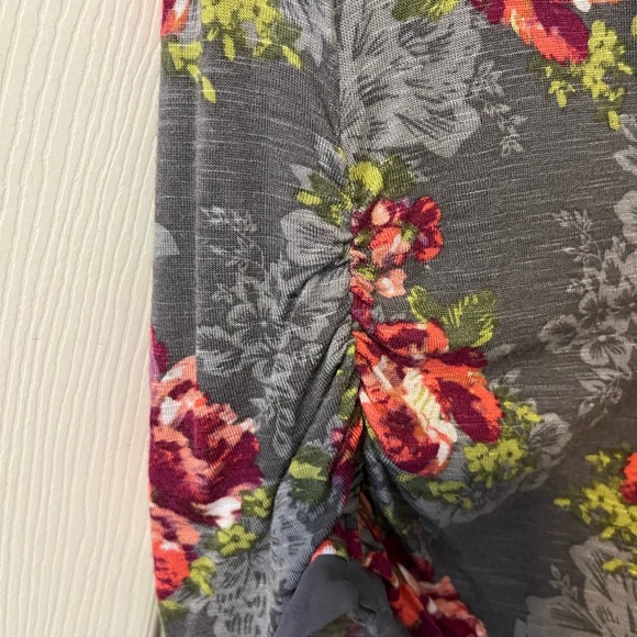 Fun top - Picture 3 of 4